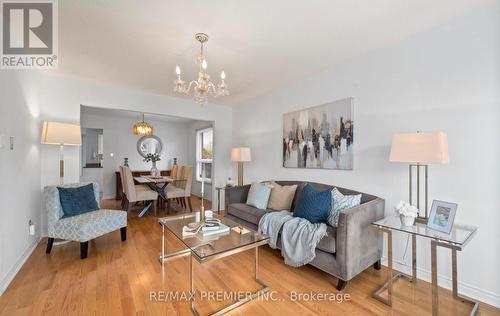 1086 Shoal Point Road S, Ajax, ON - Indoor Photo Showing Living Room