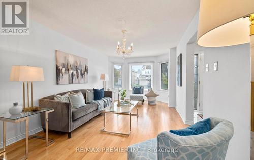 1086 Shoal Point Road S, Ajax, ON - Indoor Photo Showing Living Room