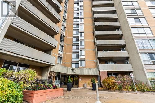 713 - 10 Martha Eaton Way, Toronto, ON - Outdoor With Facade