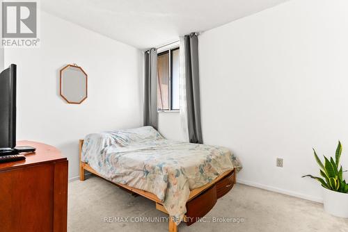 713 - 10 Martha Eaton Way, Toronto, ON - Indoor Photo Showing Bedroom