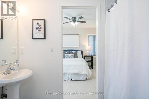 1142 Deacon Drive, Milton, ON - Indoor Photo Showing Bathroom