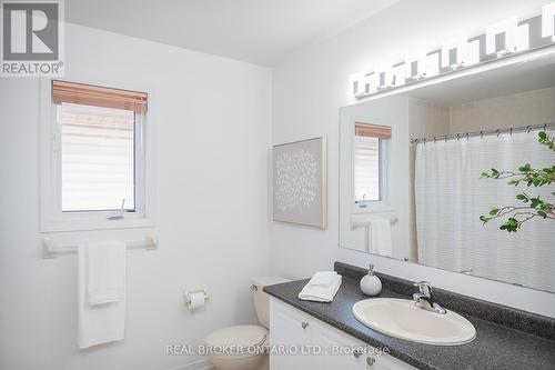 1142 Deacon Drive, Milton, ON - Indoor Photo Showing Bathroom