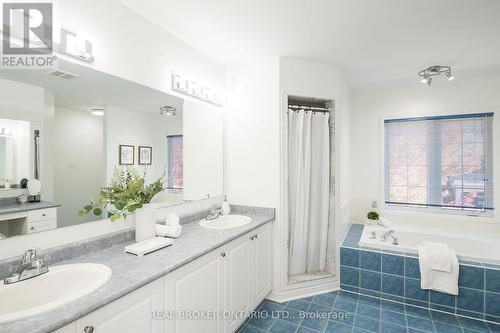 1142 Deacon Drive, Milton, ON - Indoor Photo Showing Bathroom