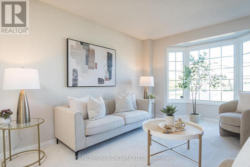 1142 Deacon Drive, Milton, ON - Indoor Photo Showing Living Room