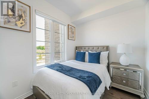 1375 Shevchenko Boulevard, Oakville, ON - Indoor Photo Showing Bedroom