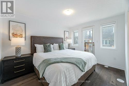 1375 Shevchenko Boulevard, Oakville, ON - Indoor Photo Showing Bedroom