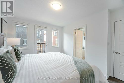 1375 Shevchenko Boulevard, Oakville, ON - Indoor Photo Showing Bedroom