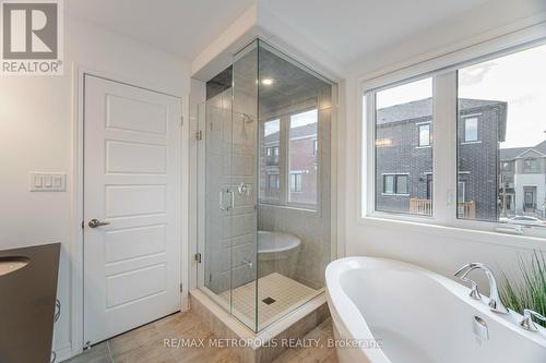 1375 Shevchenko Boulevard, Oakville, ON - Indoor Photo Showing Bathroom