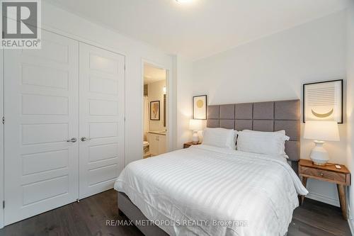 1375 Shevchenko Boulevard, Oakville, ON - Indoor Photo Showing Bedroom