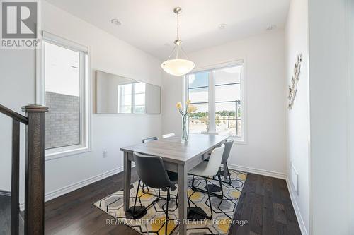 1375 Shevchenko Boulevard, Oakville, ON - Indoor Photo Showing Dining Room