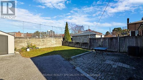 739 Vaughan Road, Toronto, ON - Outdoor