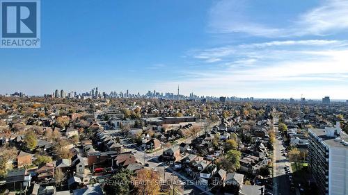 739 Vaughan Road, Toronto, ON - Outdoor With View