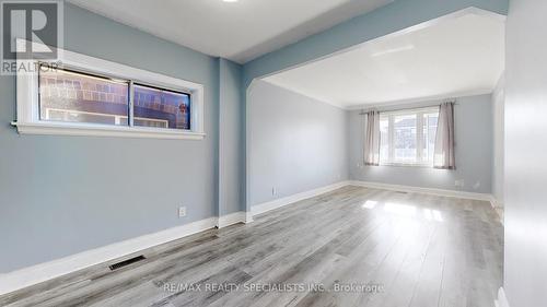 739 Vaughan Road, Toronto, ON - Indoor Photo Showing Other Room