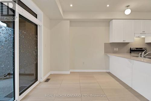 7 Steamboat Way, Whitby, ON - Indoor Photo Showing Kitchen With Double Sink