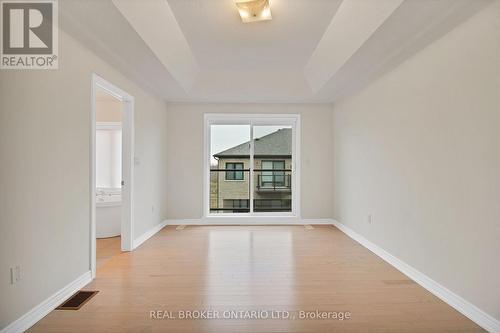 7 Steamboat Way, Whitby, ON - Indoor Photo Showing Other Room