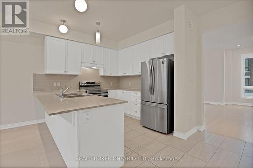 7 Steamboat Way, Whitby, ON - Indoor Photo Showing Kitchen With Double Sink