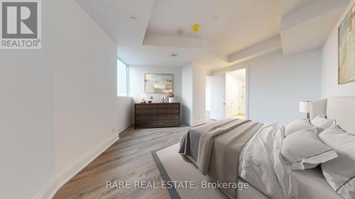 601 - 1316 Kingston Road, Toronto, ON - Indoor Photo Showing Bedroom