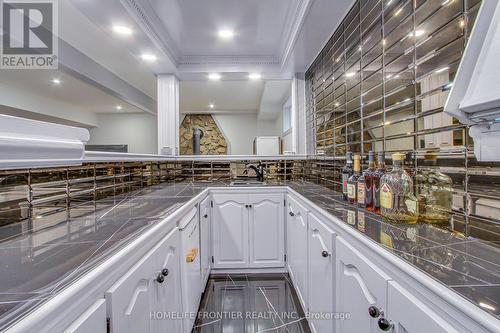 177 Hedge Road, Georgina, ON - Indoor Photo Showing Kitchen