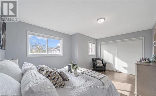 5160 Boardwalk Drive, Mississauga, ON - Indoor Photo Showing Bedroom