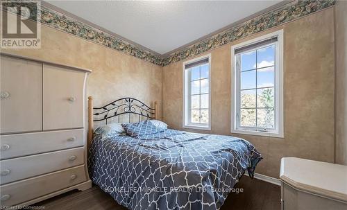 5160 Boardwalk Drive, Mississauga, ON - Indoor Photo Showing Bedroom