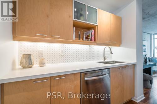 740 - 333 Adelaide Street E, Toronto, ON - Indoor Photo Showing Kitchen With Double Sink