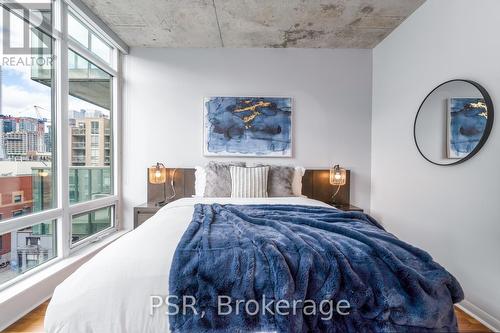 740 - 333 Adelaide Street E, Toronto, ON - Indoor Photo Showing Bedroom