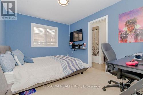 97 Royal West Drive, Brampton, ON - Indoor Photo Showing Bedroom