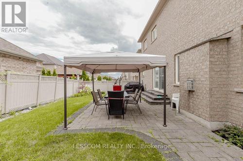 97 Royal West Drive, Brampton, ON - Outdoor