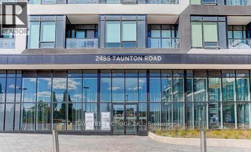 722 - 2485 Taunton Road, Oakville, ON - Outdoor