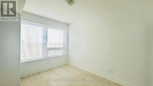 722 - 2485 Taunton Road, Oakville, ON - Indoor Photo Showing Other Room