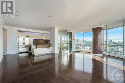 200 Rideau Street Unit#2503, Ottawa, ON - Indoor Photo Showing Living Room