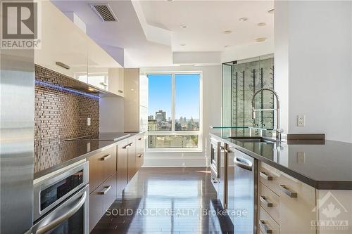 2503 - 200 Rideau Street, Ottawa, ON - Indoor Photo Showing Kitchen With Upgraded Kitchen