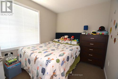 263 Prosser Circle, Milton, ON - Indoor Photo Showing Bedroom