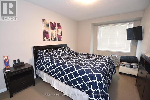 263 Prosser Circle, Milton, ON - Indoor Photo Showing Bedroom