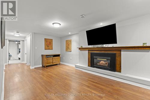 38 Brett Court, Hamilton, ON - Indoor Photo Showing Living Room With Fireplace