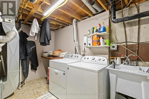 38 Brett Court, Hamilton, ON - Indoor Photo Showing Laundry Room