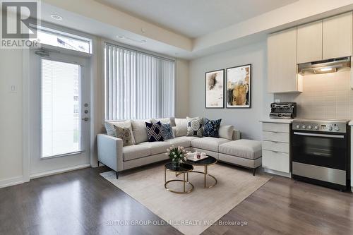 103 - 5155 Sheppard Avenue E, Toronto, ON - Indoor Photo Showing Living Room