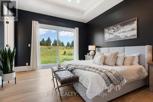 25 Franklin Crescent, Whitby, ON - Indoor Photo Showing Bedroom