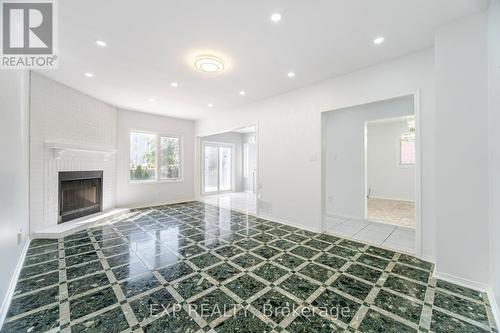 7 Glenbury Drive, Vaughan, ON - Indoor With Fireplace