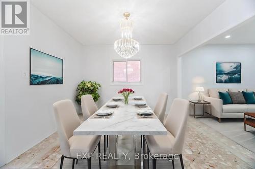 7 Glenbury Drive, Vaughan, ON - Indoor Photo Showing Dining Room