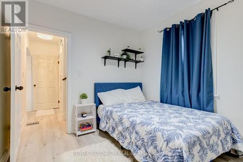 159 Taylor Avenue, Hamilton, ON - Indoor Photo Showing Bedroom