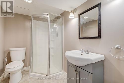 159 Taylor Avenue, Hamilton, ON - Indoor Photo Showing Bathroom