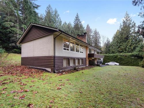 5611/5621 Hammond Bay Rd, Nanaimo, BC - Outdoor