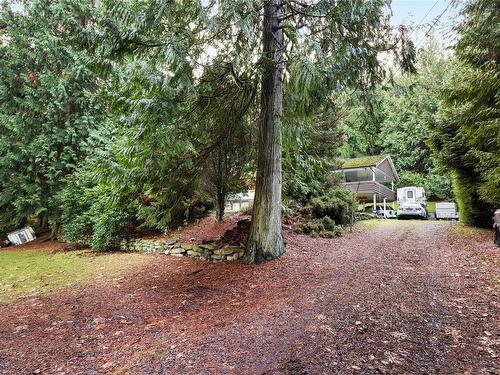 5611/5621 Hammond Bay Rd, Nanaimo, BC - Outdoor