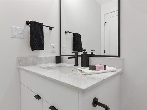 304-1110 Samar Cres, Langford, BC - Indoor Photo Showing Bathroom