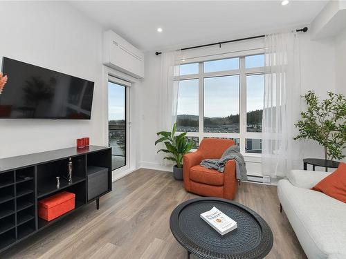 304-1110 Samar Cres, Langford, BC - Indoor Photo Showing Living Room