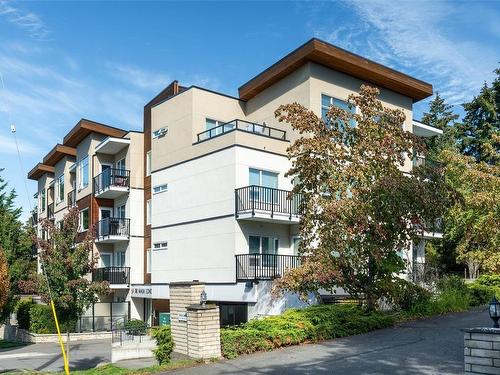 408-280 Island Hwy, View Royal, BC - Outdoor With Balcony