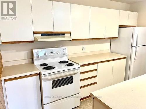 625 Queen Street, Gananoque (821 - Gananoque), ON - Indoor Photo Showing Kitchen