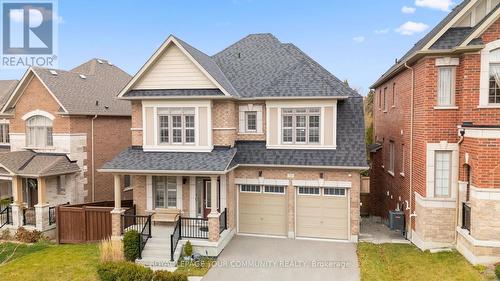 54 Prairie Grass Crescent, East Gwillimbury, ON - Outdoor With Facade