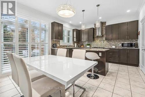 54 Prairie Grass Crescent, East Gwillimbury, ON - Indoor Photo Showing Dining Room